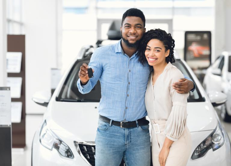 couple buying a car with a SDFCU loan